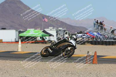 media/Oct-19-2024-CVMA (Sat) [[7df39c5a0d]]/Race 4-Formula Middleweight/
